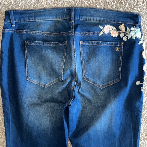 Jessica Simpson super skinny jeans size 16W - Picture 6 of 7